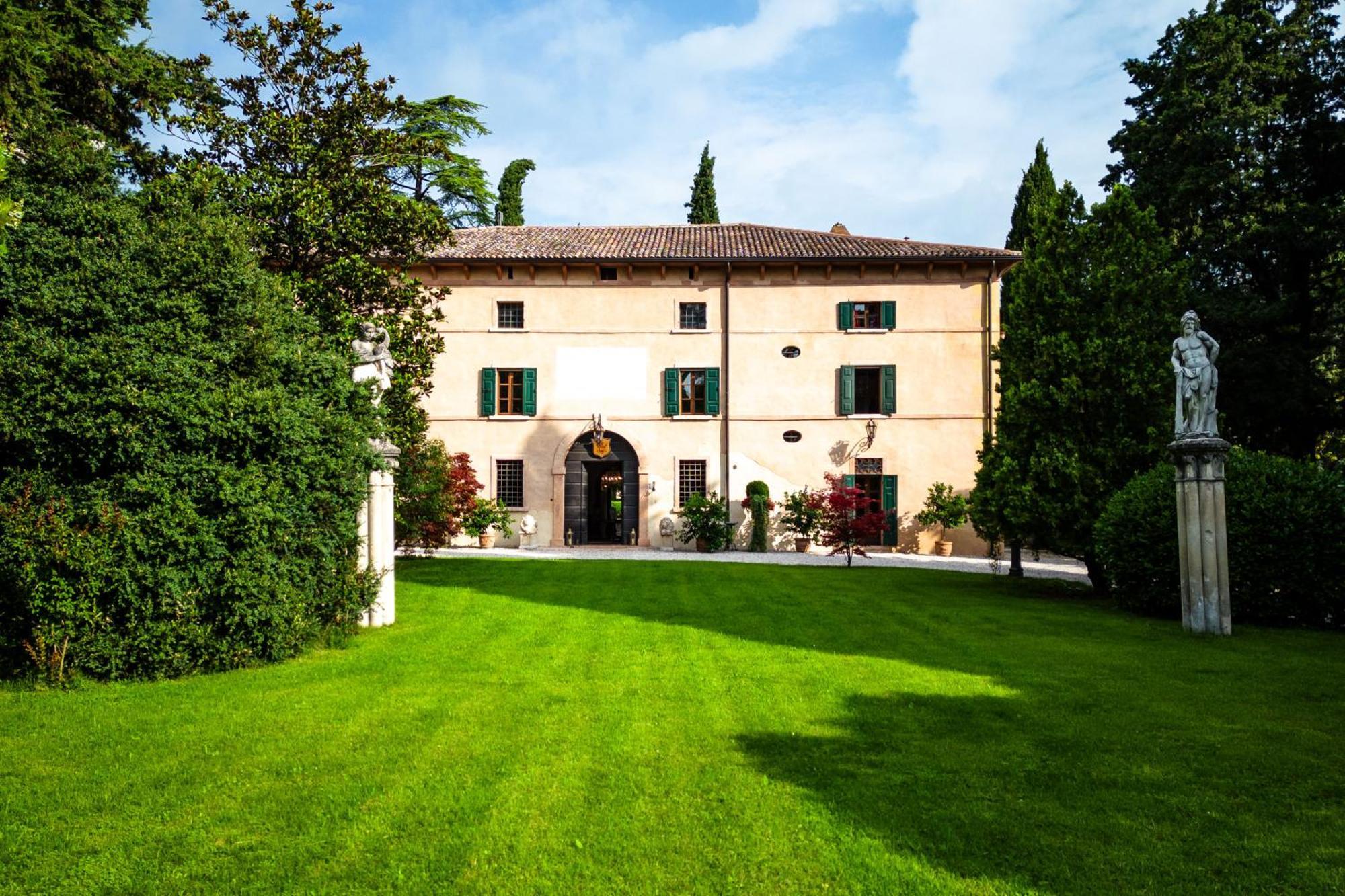 Villa Carrara La Spada Грецана Екстериор снимка